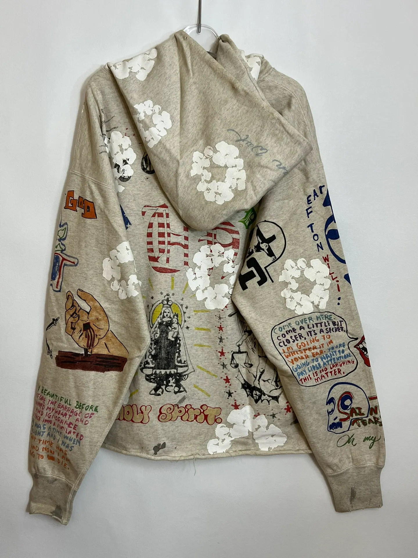 DENIM TEARS × ©SAINT M×××××× "SAINT TEARS" Graffiti Hoodie Joint Model Cotton Graffiti Hoodie Fully Printed Washed Distressed Holes Vintage Sweatshirt Gray S-XL Super Heavy Duty! The whole piece is printed with 35 screens and counterpoint printing!